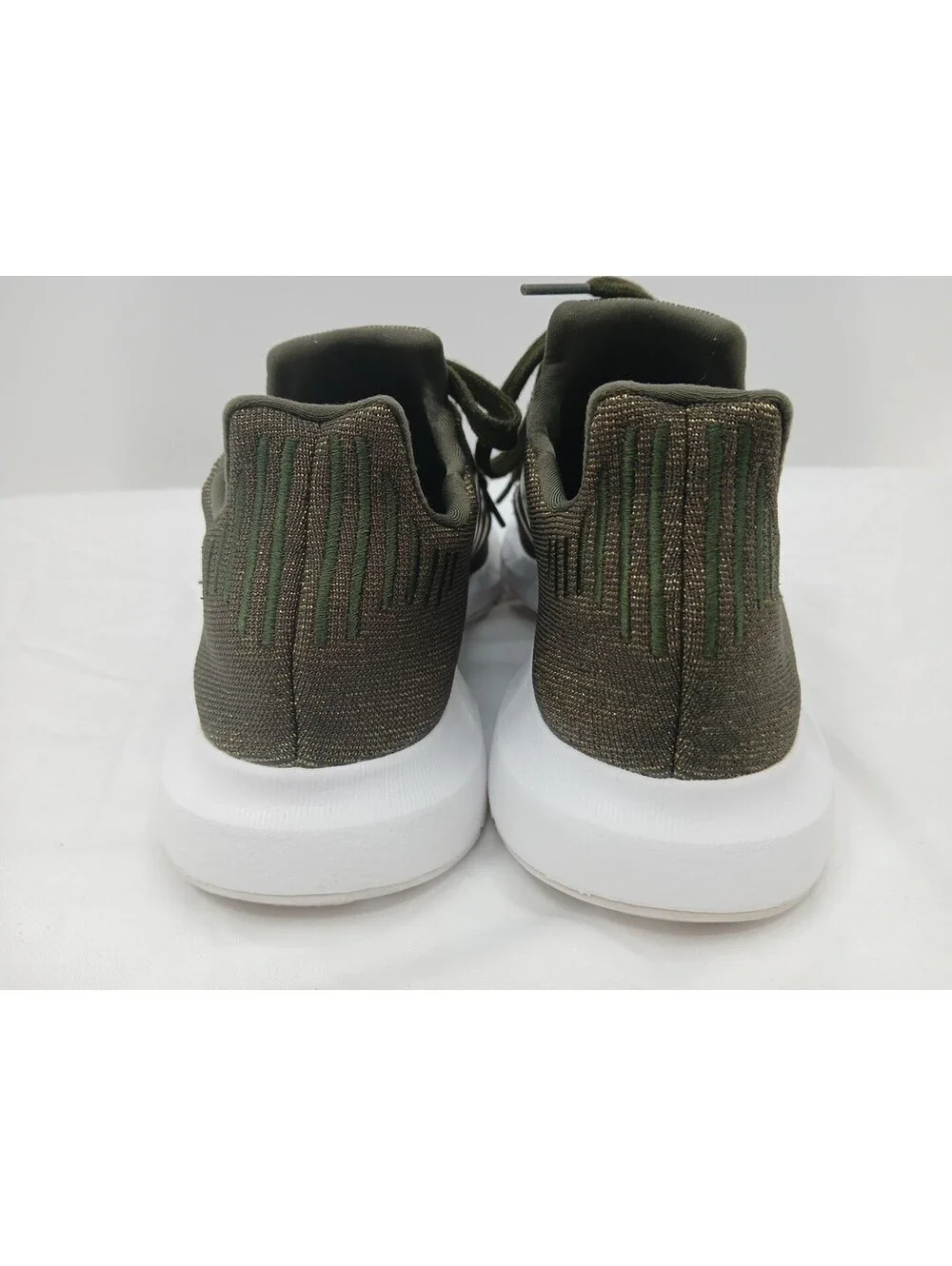 Adidas Swift Run 1.0 Shoes Womens 6.5 Green Athletic Casual Low Top Sneakers